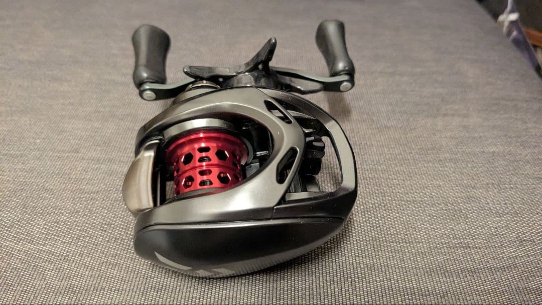 ベイトキャスティングリール　ダイワスティーズ　AIR　TW　500XXHL