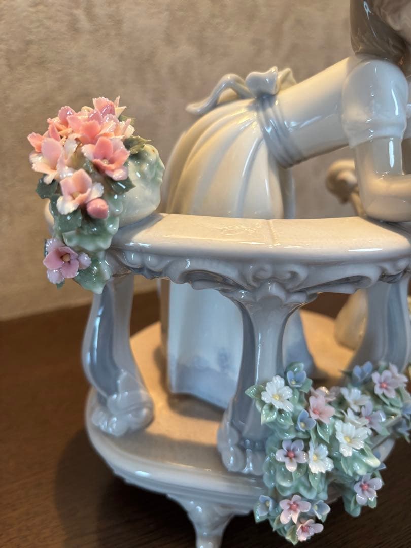 ★最終値下げ★リヤドロ　バルコニーの朝