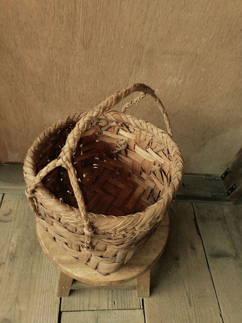 an。信州安曇野の山葡萄かごバック。里山手仕事。