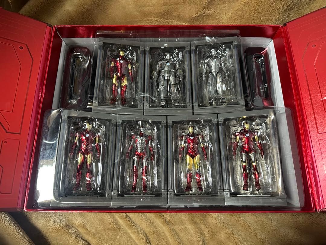ZDTOYS アイアンマン ７体セット（マーク1～7）ホール・オブ・アーマー付き