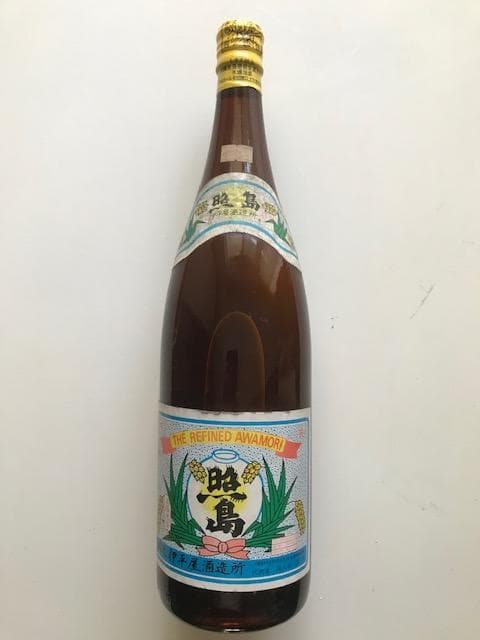 泡盛古酒　40年超え瓶熟成　伊平屋