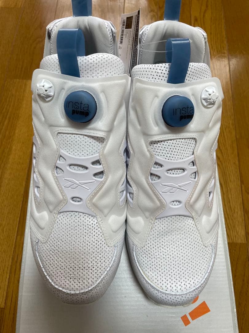 リーボックポンプフューリー　未使用　白色27cm