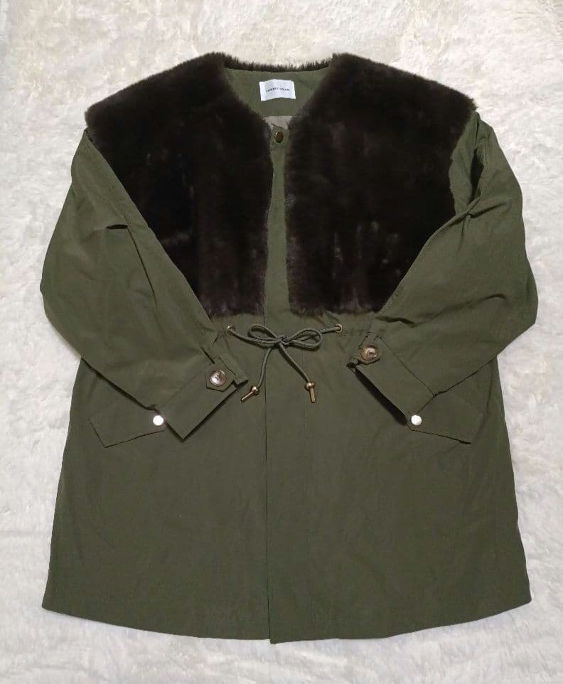 カプリシュレマージュ　ファードッキング　モッズコート　38　カーキ　ファーコート