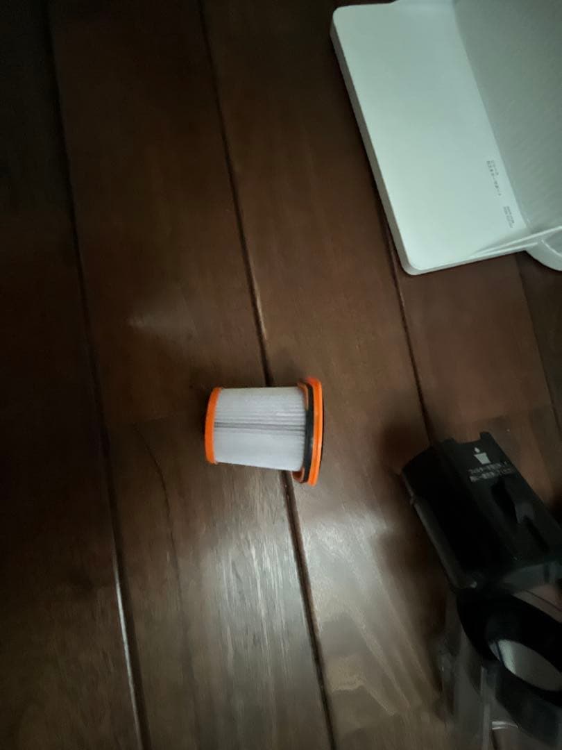 シャーク　スティッククリーナー　CS150JAEごみ収集ドック付。状態良好