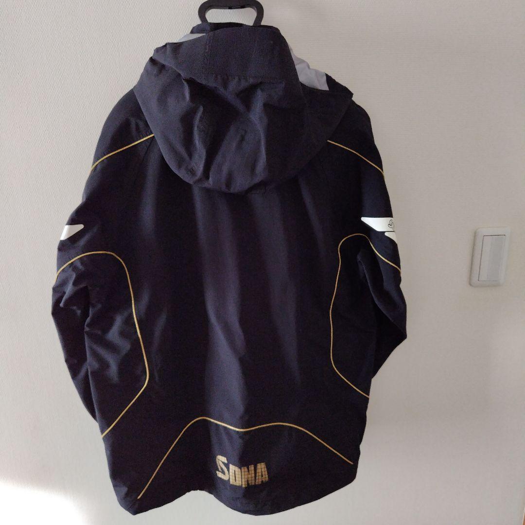 サンライン防寒レインフィッシングウェアLL上下セット10時間位使用しました