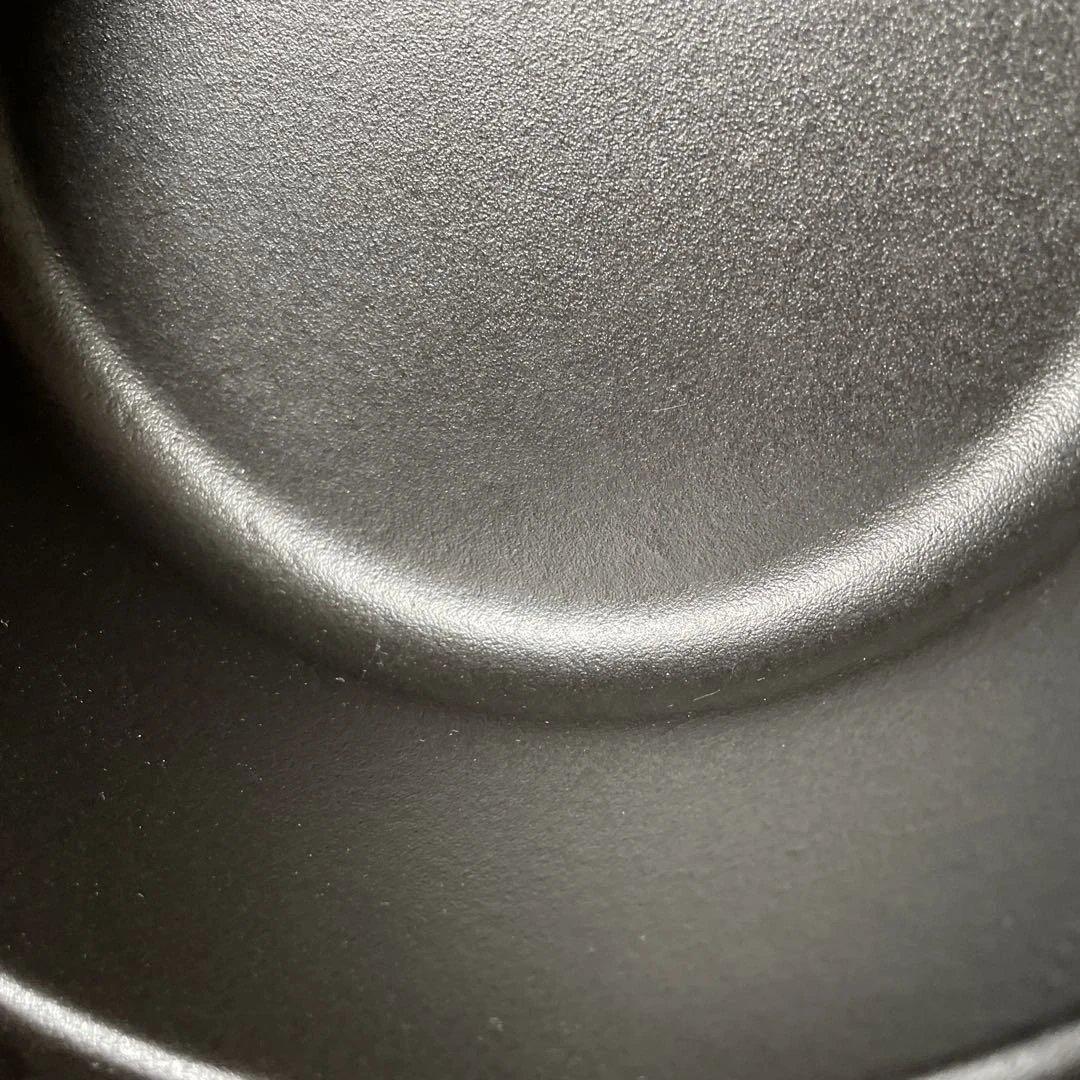 ストウブ ピコ・ココットラウンド 22 cm Staub