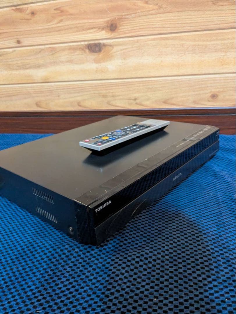 TOSHIBA 東芝 REGZA ブルーレイレコーダー 2TB リモコン付き