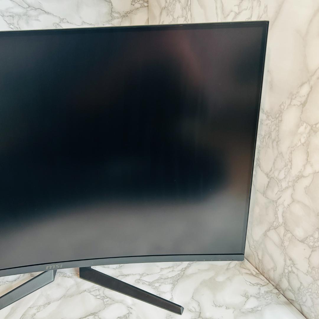 MSI Optix AG32C 湾曲 31.5インチ ゲーミングモニター