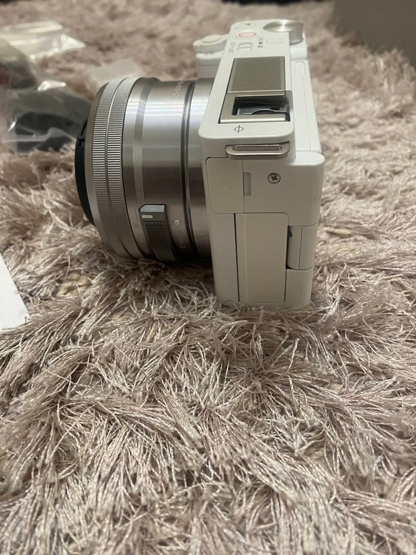 Sony ZV-E10 ホワイト　ミラーレス一眼カメラ