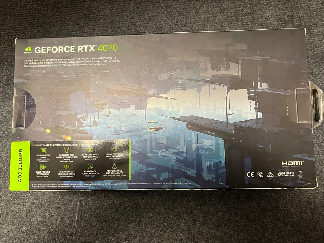 RTX4070 玄人志向　3連ファン　12GBモデル