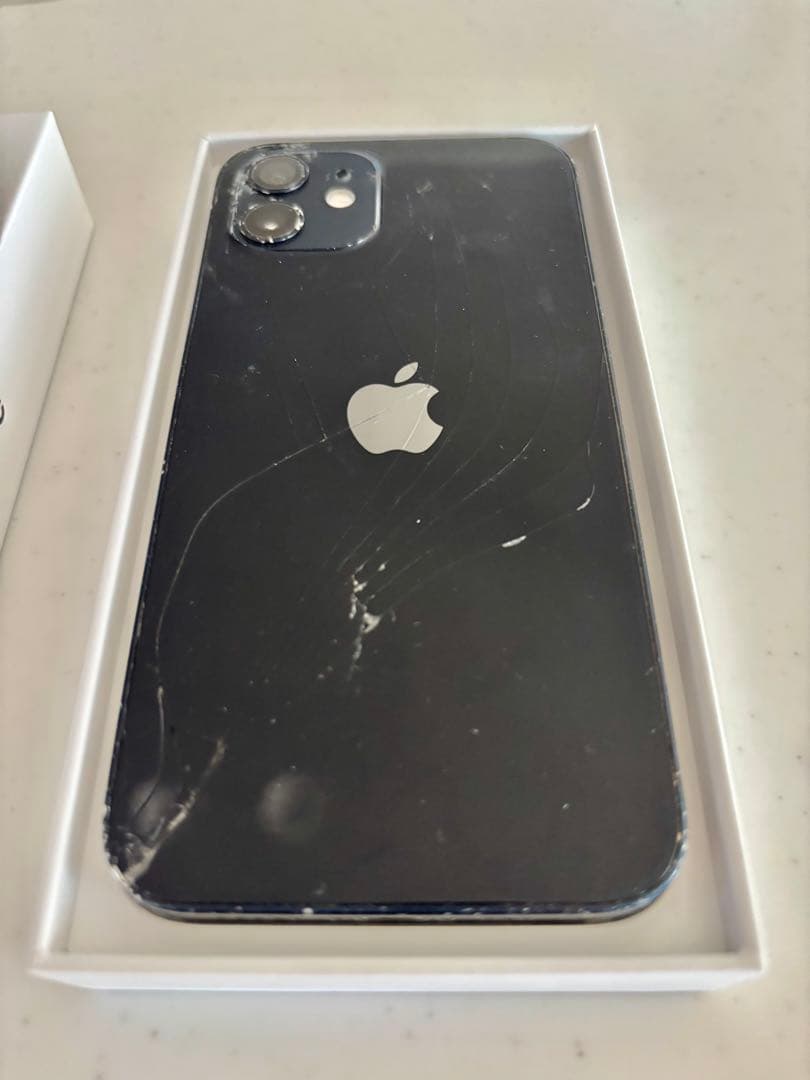 iPhone12 128GB ブラック ジャンク品 電源入らず 部品取り