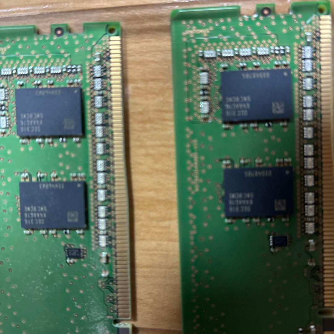 Samsung DDR4 8GB メモリ M378A1G44AB0-CWE