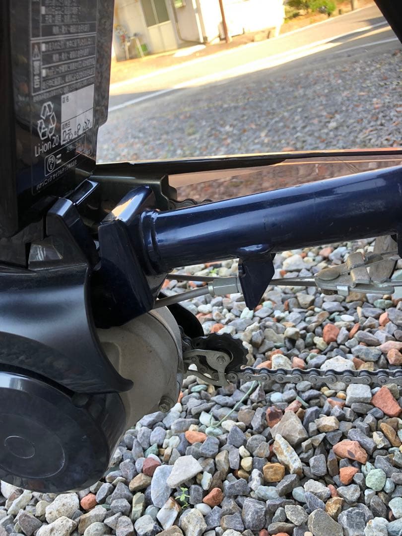 三輪電動アシスト自転車 黒 前後バスケット付き