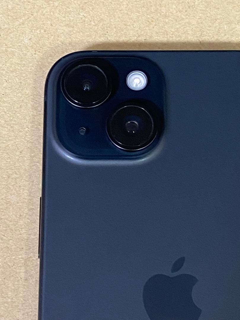 iPhone15 ブラック SIMフリー バッテリー最大容量100%充電回数7