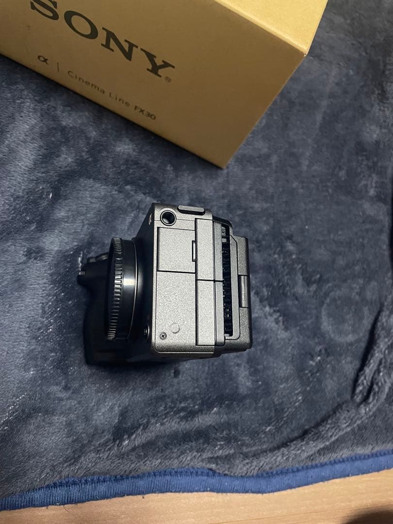 SONY Cinema Line FX30 本体　リグ&E16-50レンズ付き