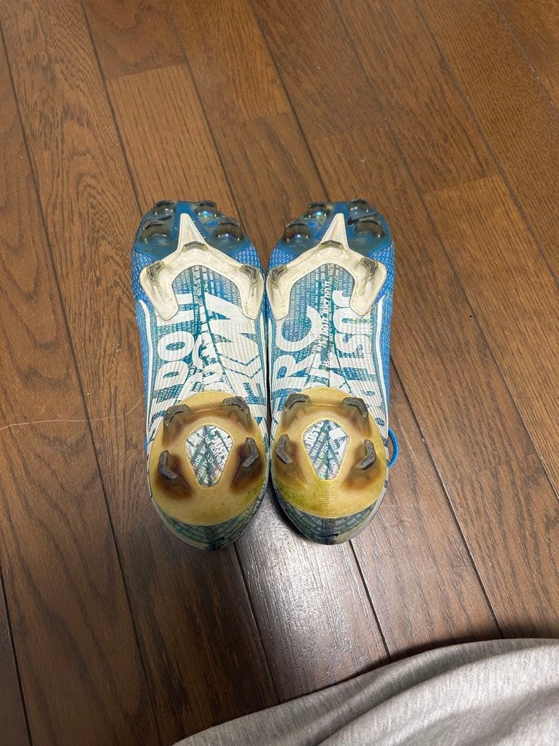 NIKEマーキュリアルヴェイパー13