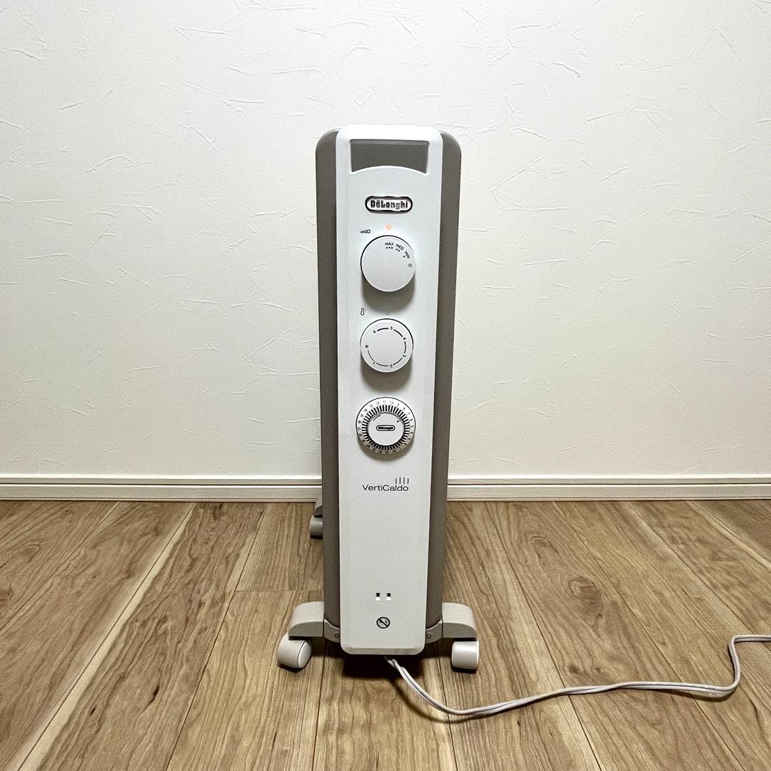 【美品】デロンギ ヴェルティカルド オイルヒーター RHJ21F0812-WH