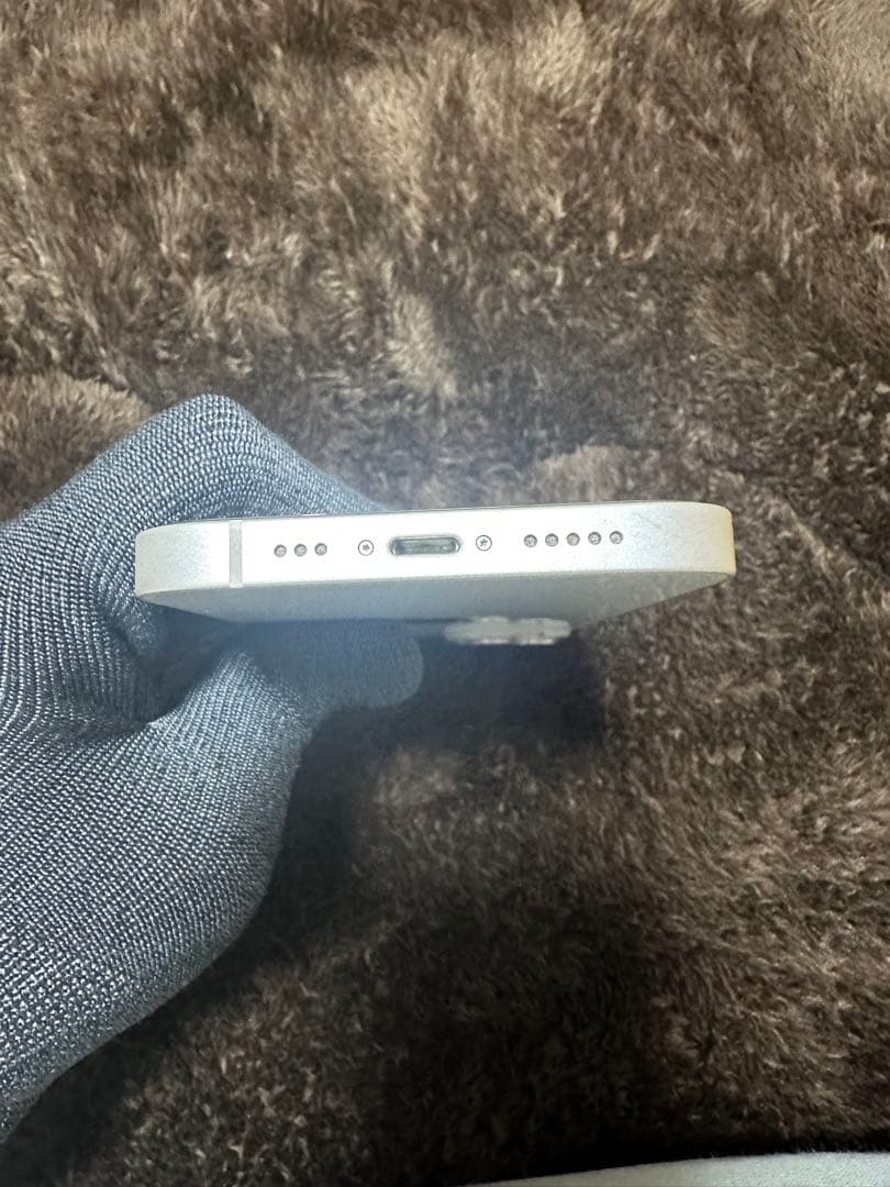 iPhone 14 スターライト　128gb 美品