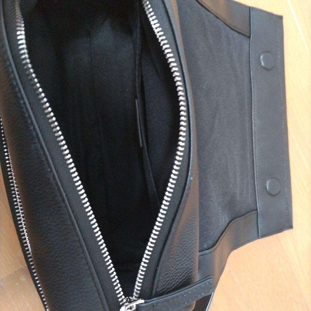 BEARDSLEY ブラック　レザー　ボディバッグ