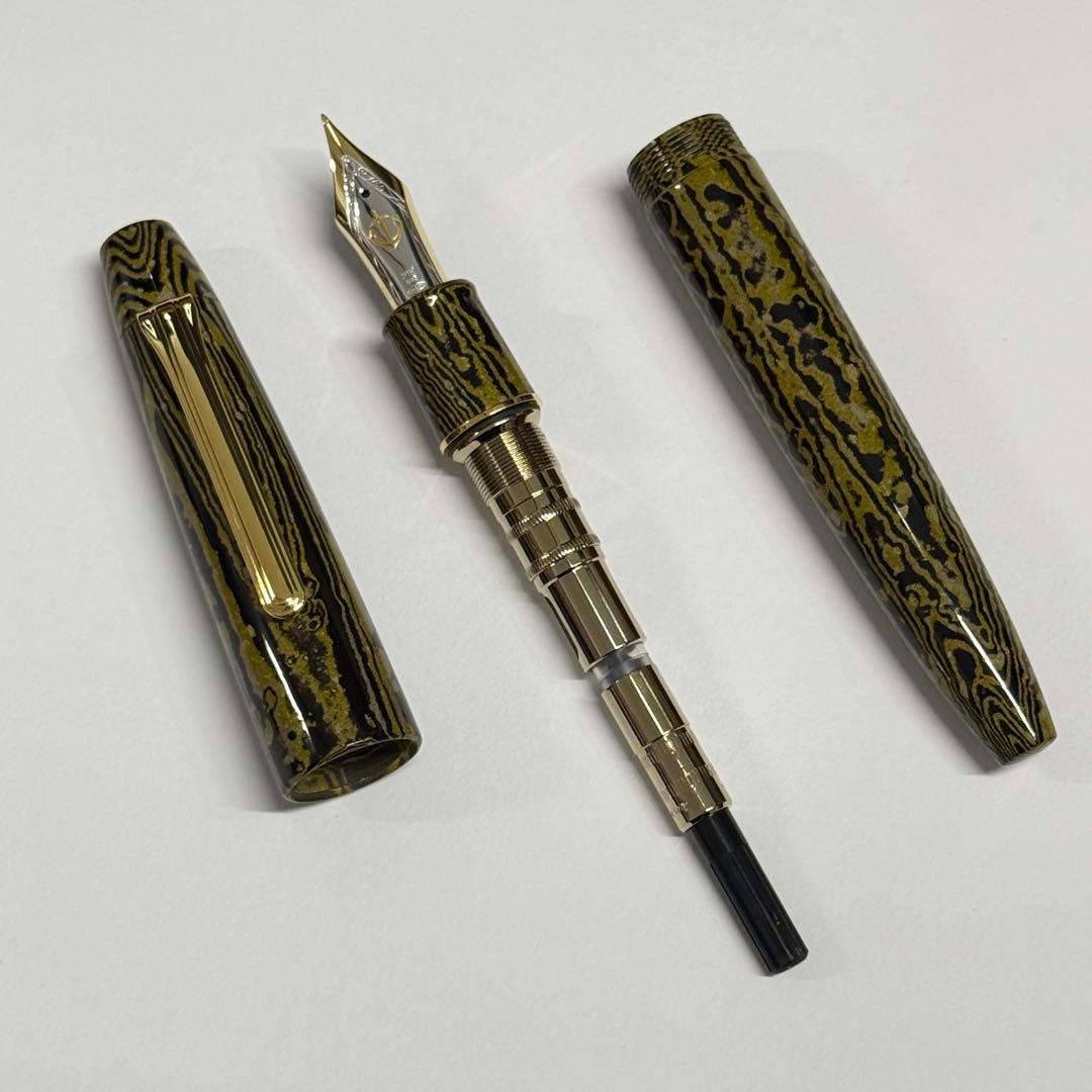SAILOR セーラー 長刀研ぎ エボナイト 万年筆 猛虎 MF 中細