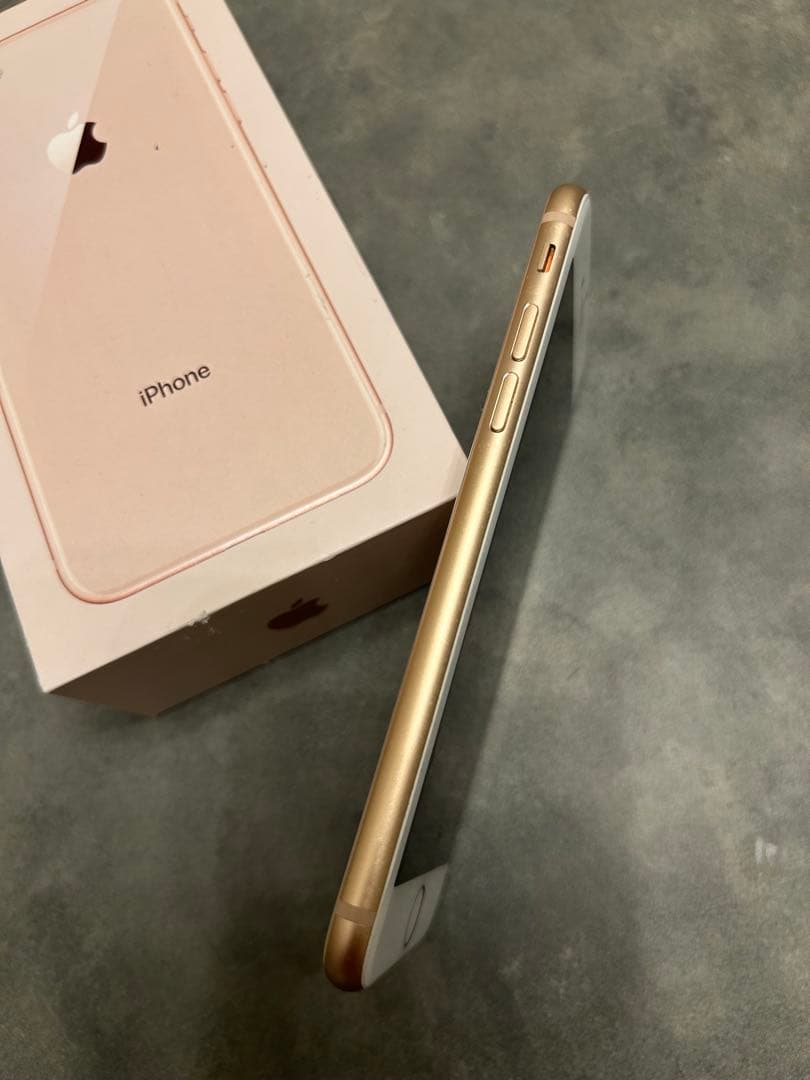 Apple iPhone 8 ゴールド 本体 箱、付属品有