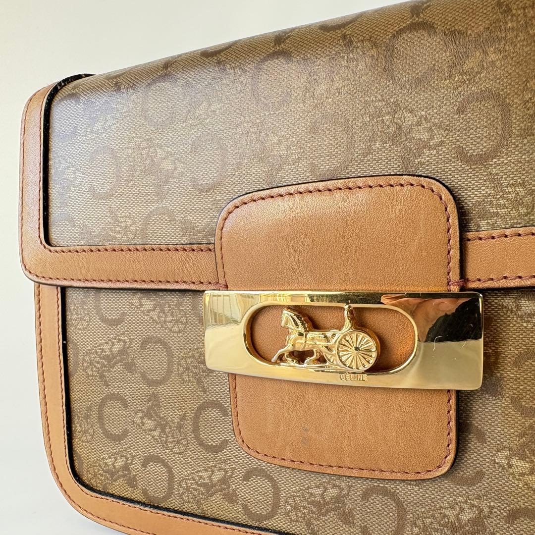 セリーヌ　Cマカダム ショルダーバッグ 馬車金具 ゴールド金具 ブラウン