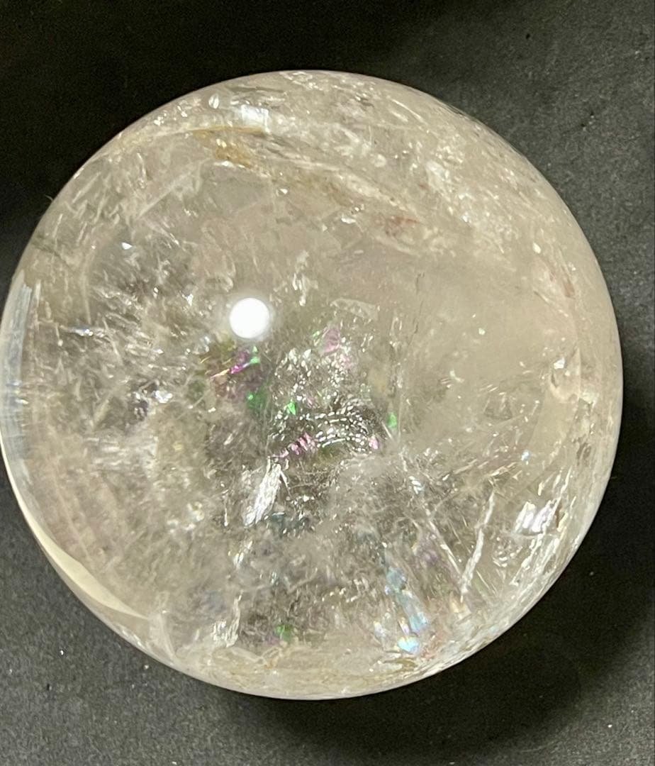 値下げ　大サイズ　虹入り水晶　スフィア（丸玉）　約8cm 790g