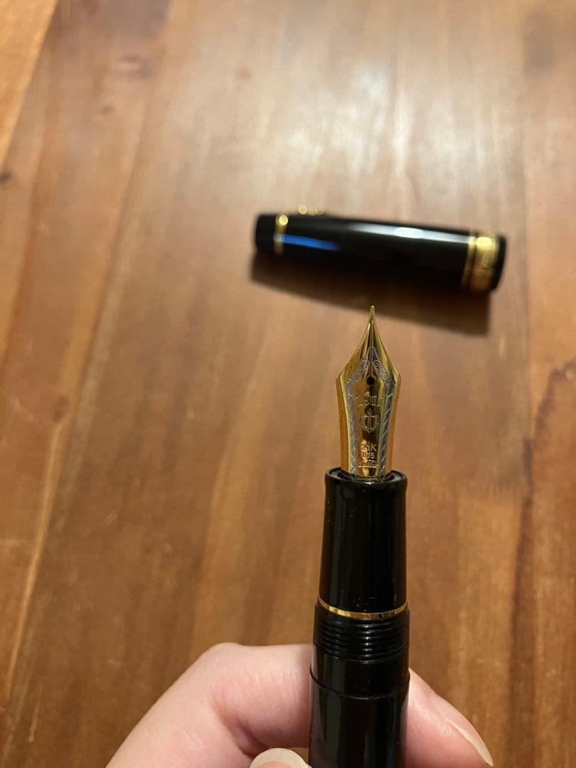 【廃盤品】セーラー　プロフェッショナルギアΣ シグマ　金　万年筆　Fニブ