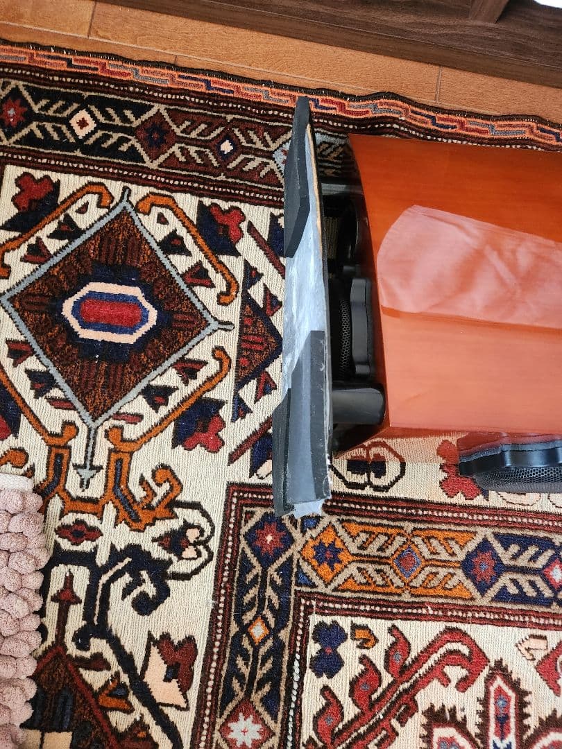 フロア型スピーカー ウッド調