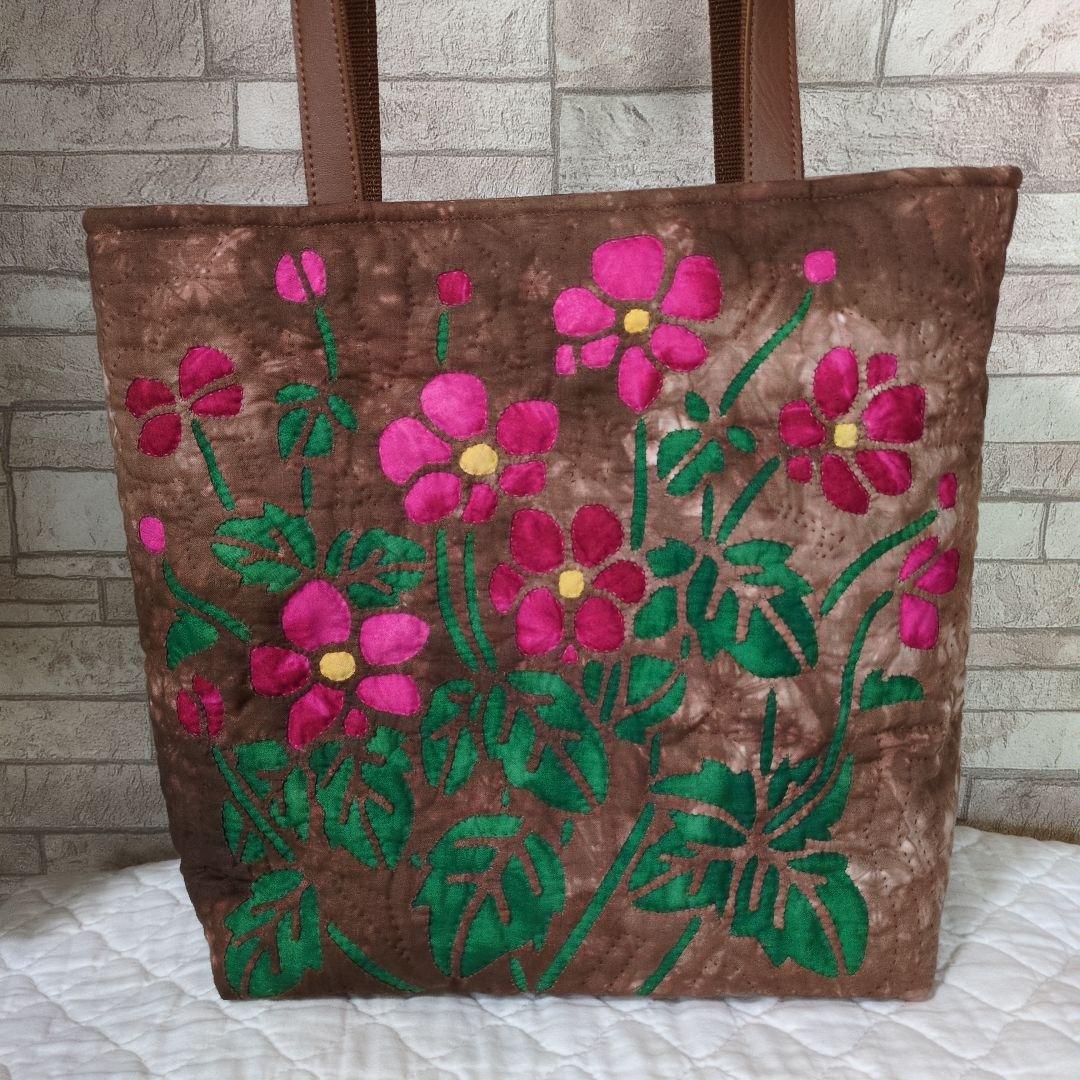 シュウメイギクのハワイアンキルトバッグ　ハンドメイド