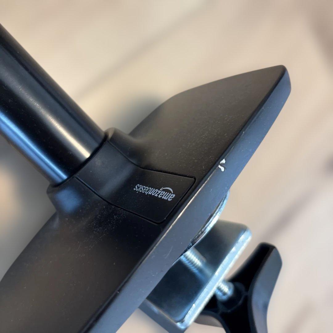 amazonモニターアーム エルゴトロンOEM品