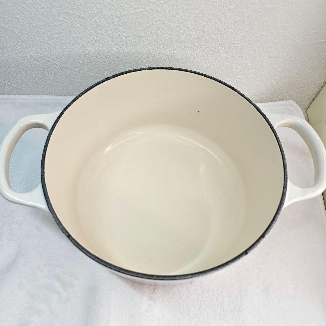 レアーLe Creuset ル・クルーゼ両手鍋18cm メレンゲ シルバーツマミ