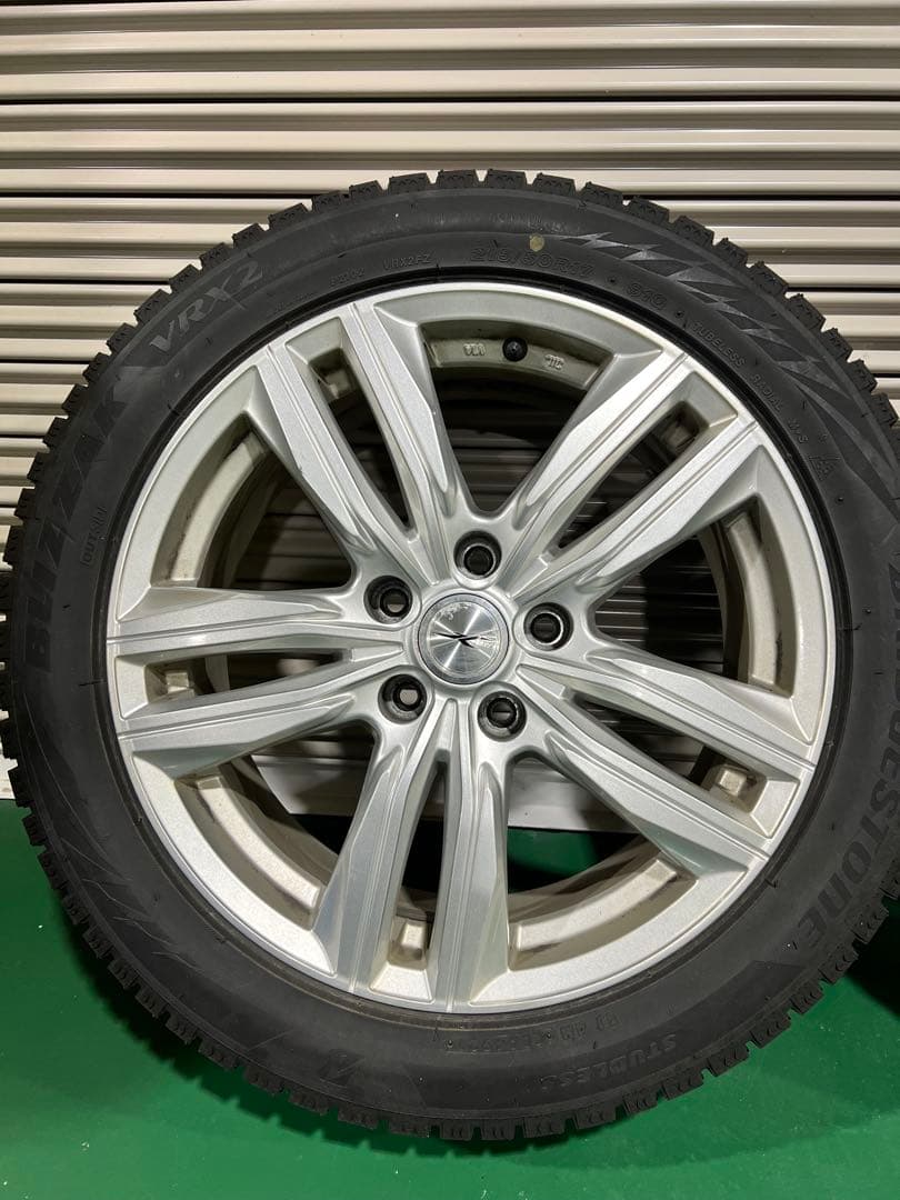 スタッドレスタイヤ＋アルミホイール 4本セット 17インチ