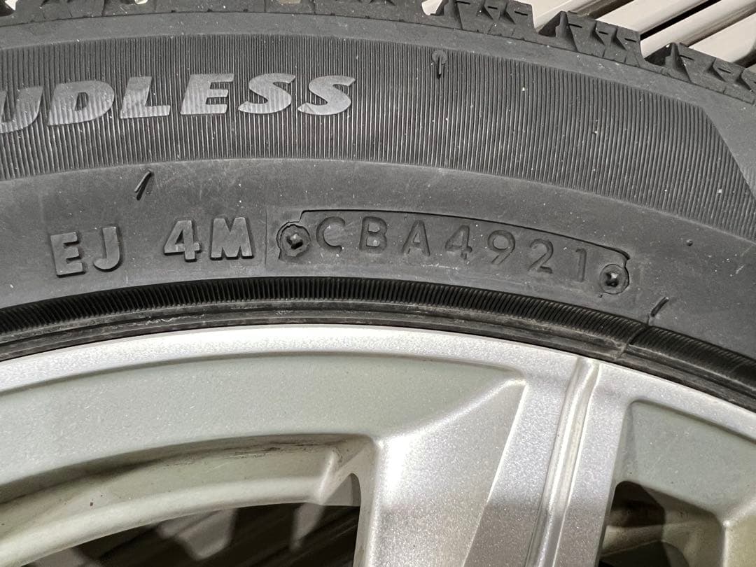 スタッドレスタイヤ＋アルミホイール 4本セット 17インチ