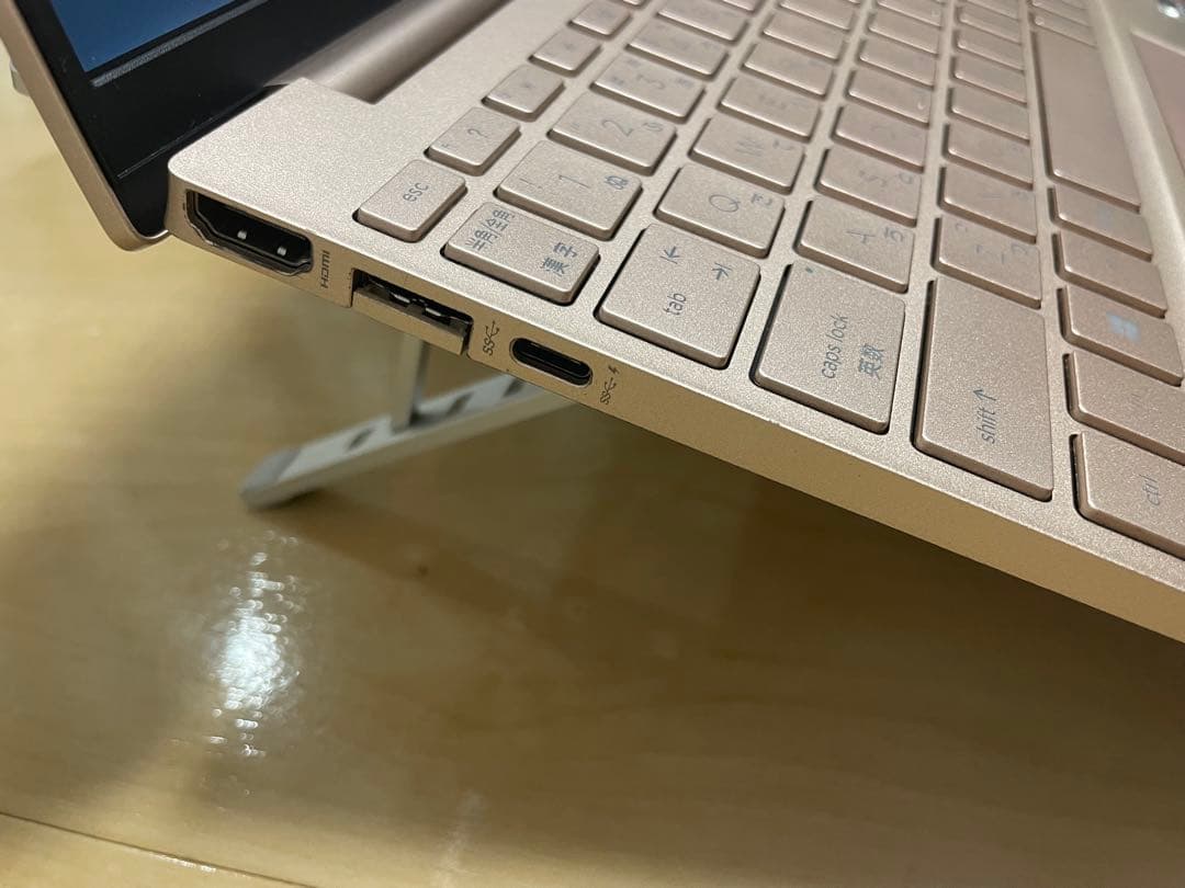 Windowsノート本体 HP Pavilion Aero 13 Ryzen 7 16GB 512GB