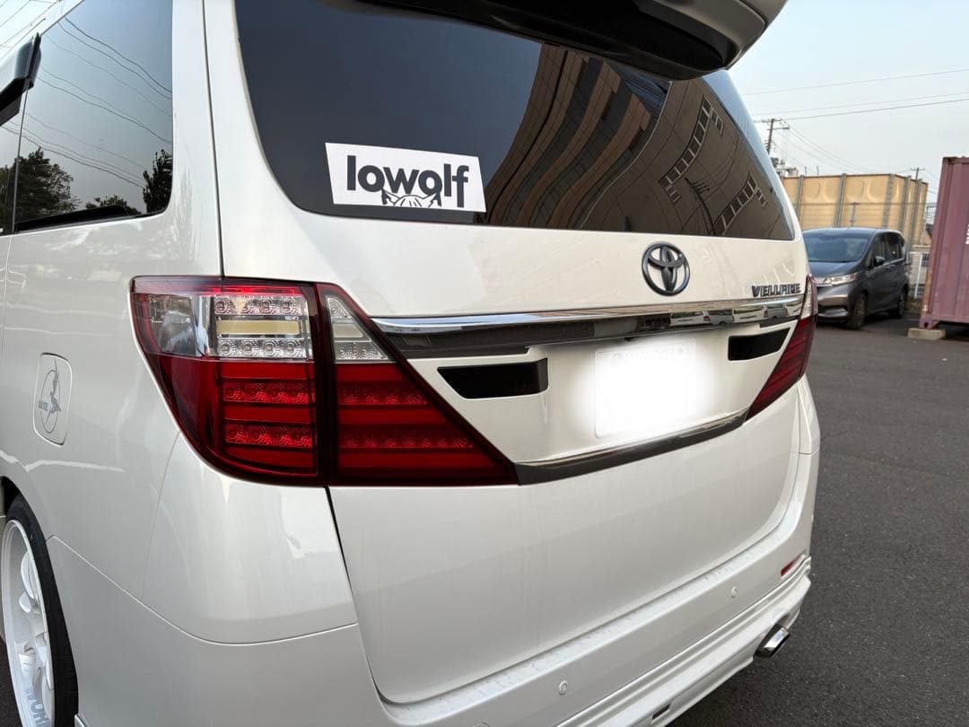 20アルファード、20ヴェルファイア用　社外テール【訳アリ特価】