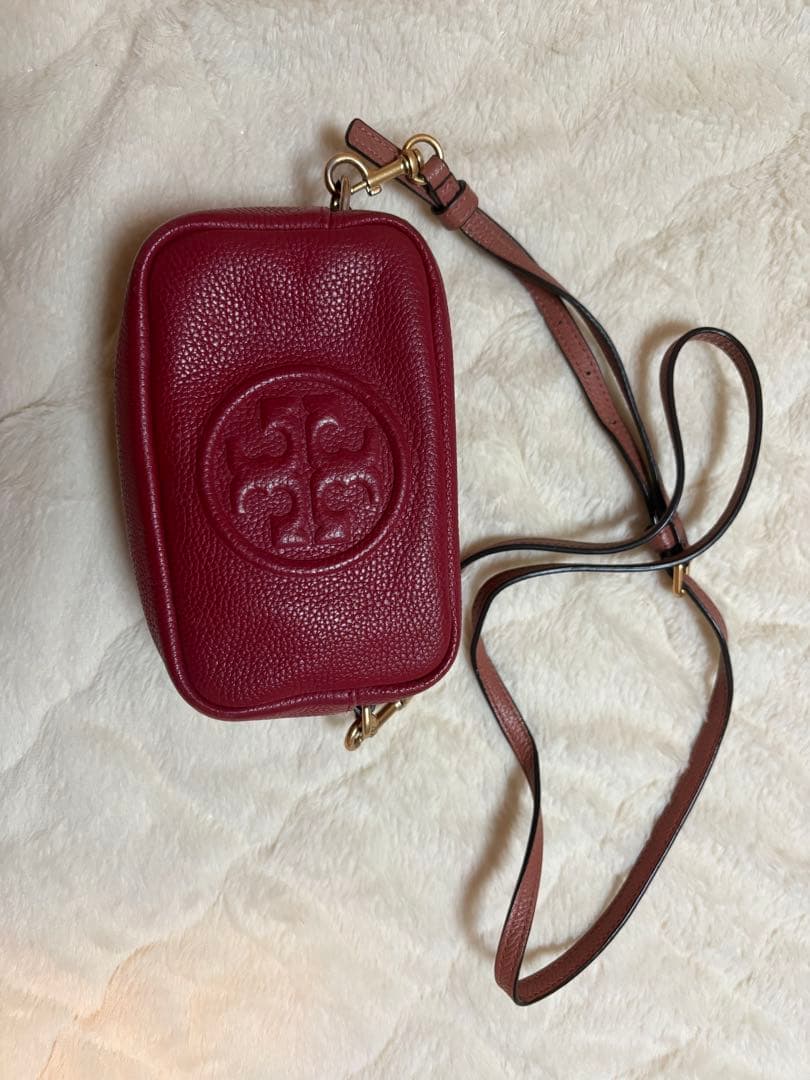 トリーバーチ ペリーボンベ カメラバッグ ショルダーバッグ ２室 レザー レッド