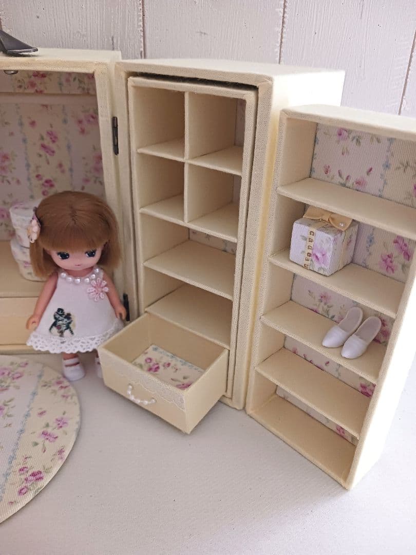 Jin様＊Jiji＊ハンドメイド＊飾り棚＊kyo＊ワードローブ・ショーケース
