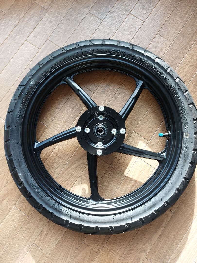 ハンターカブ　エヴァテックキャストホイールタイヤ付き　中古