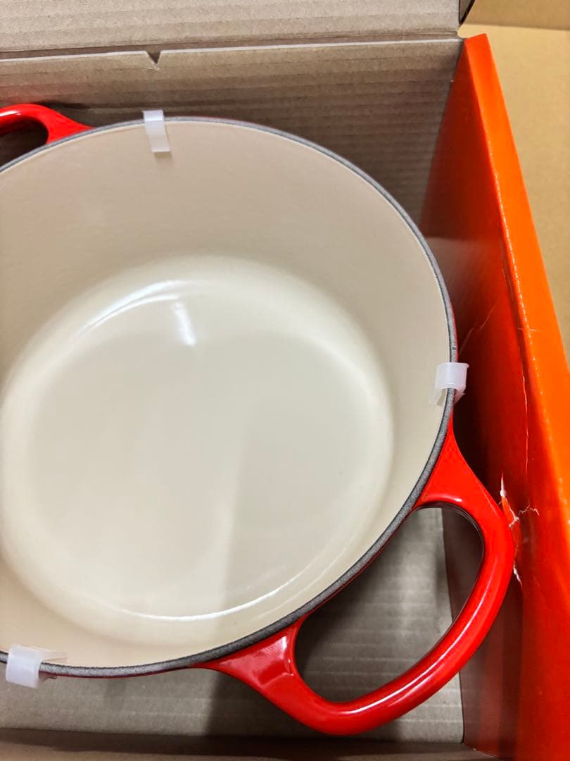 ルクルーゼ　シグニチャー ココット・ロンド 24cm チェリーレッド