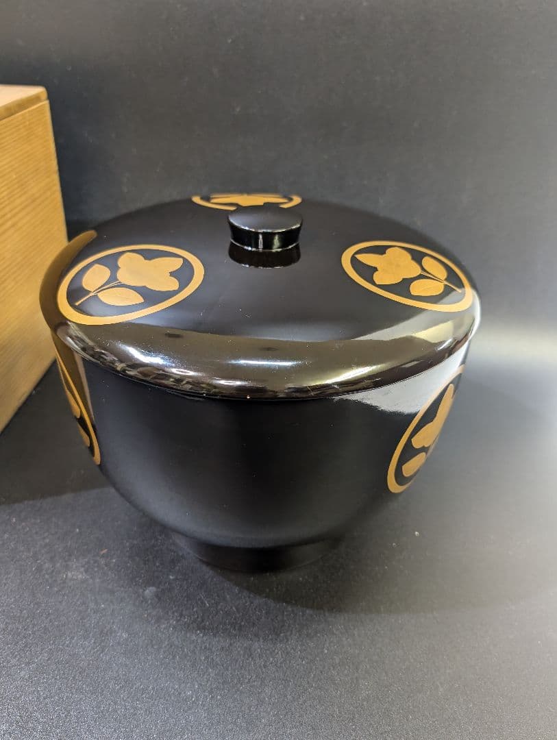 大名道具 時代 家紋 蒔絵 喰籠 井伊家 丸に橘 金蒔絵 大平 菓子器 木箱入り