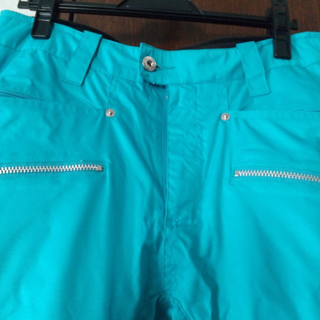 未使用 NIKITA スノーボードウェア 女性用