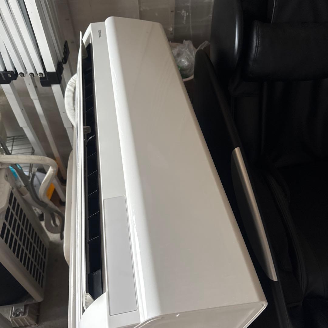 引き取り専用東芝 エアコン 主に8畳 ホワイト RAS-2512TM-W