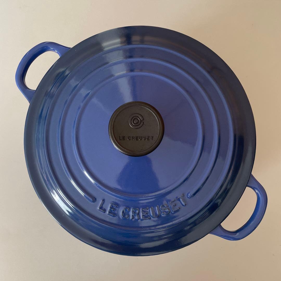 美品 ル クルーゼ ココットロンド 両手鍋 希少色 青 ブルー