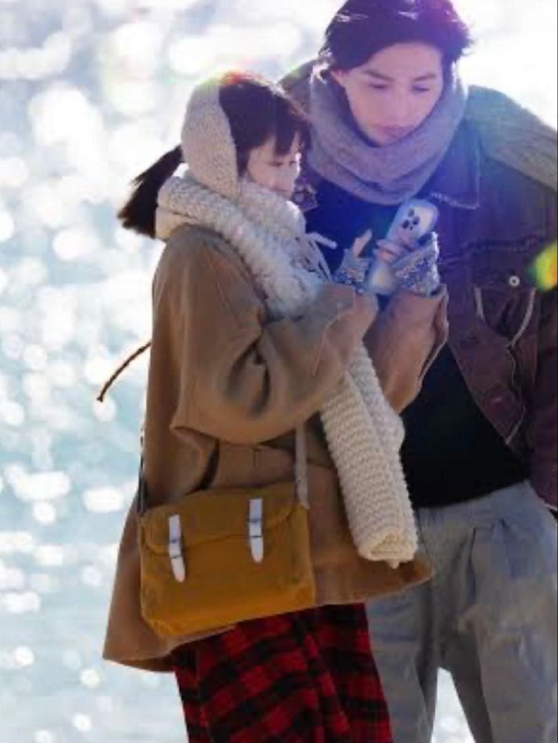 〈今期購入〉新品manon マノン　ノーカラーショートウールコート　金ボタン　黒