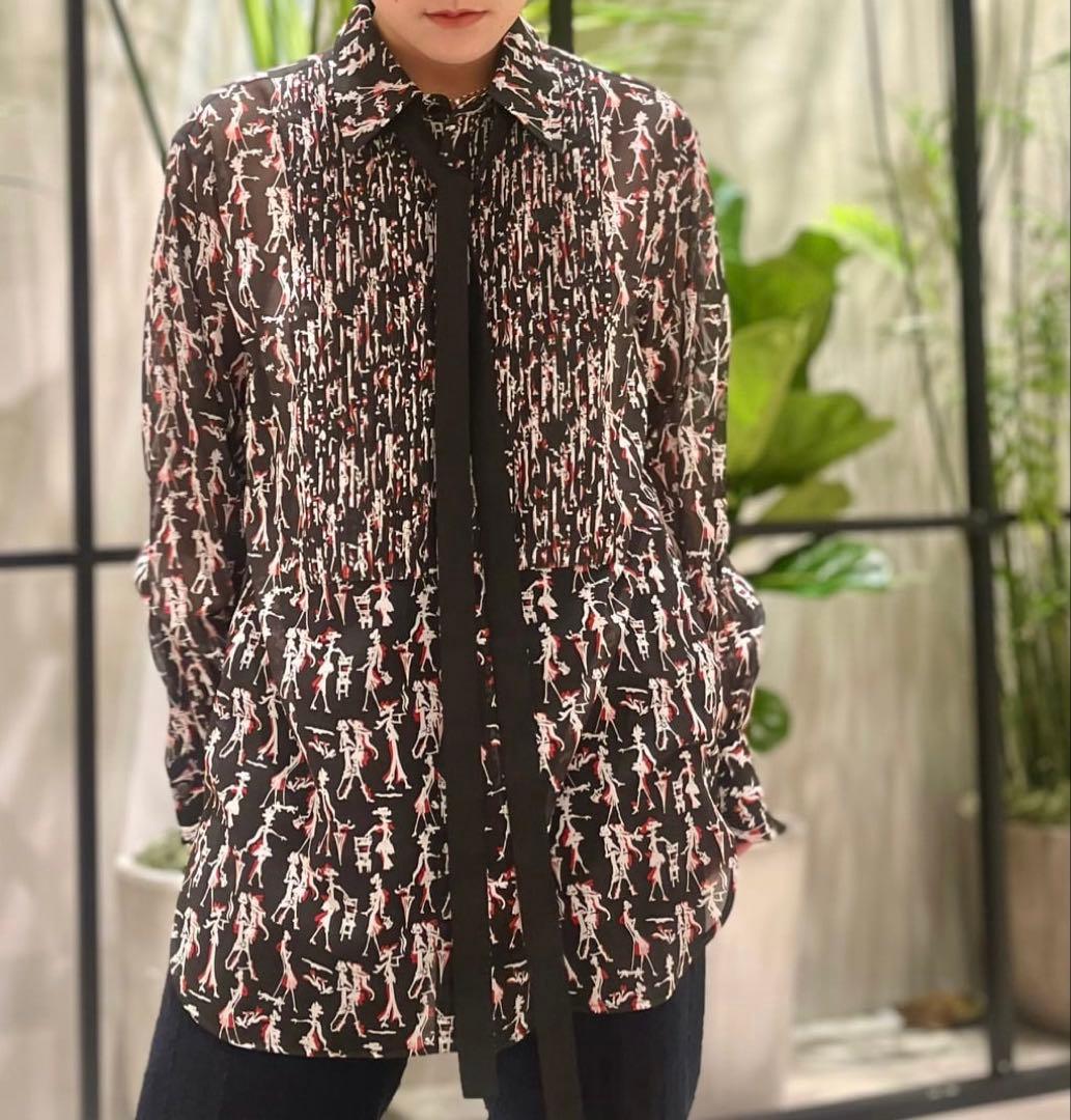 miho.k827 新品TOMORROWLAND .Bプリントシャツ