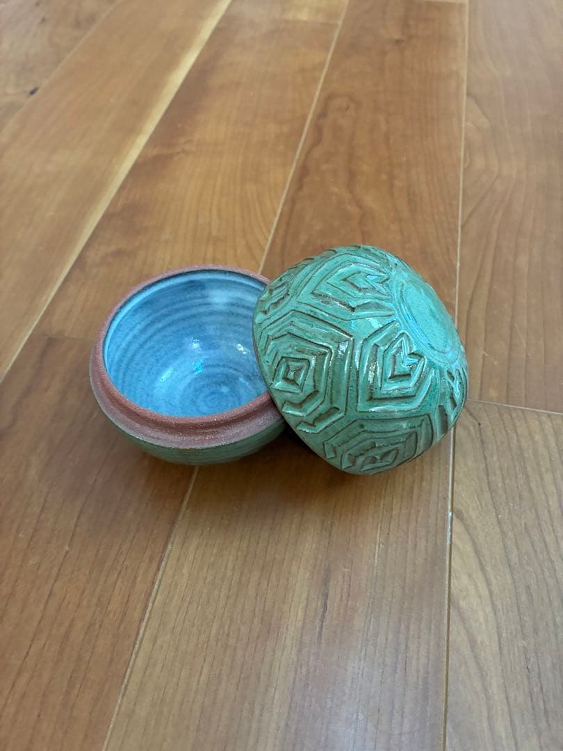 ヤッチとムーン　やちむん