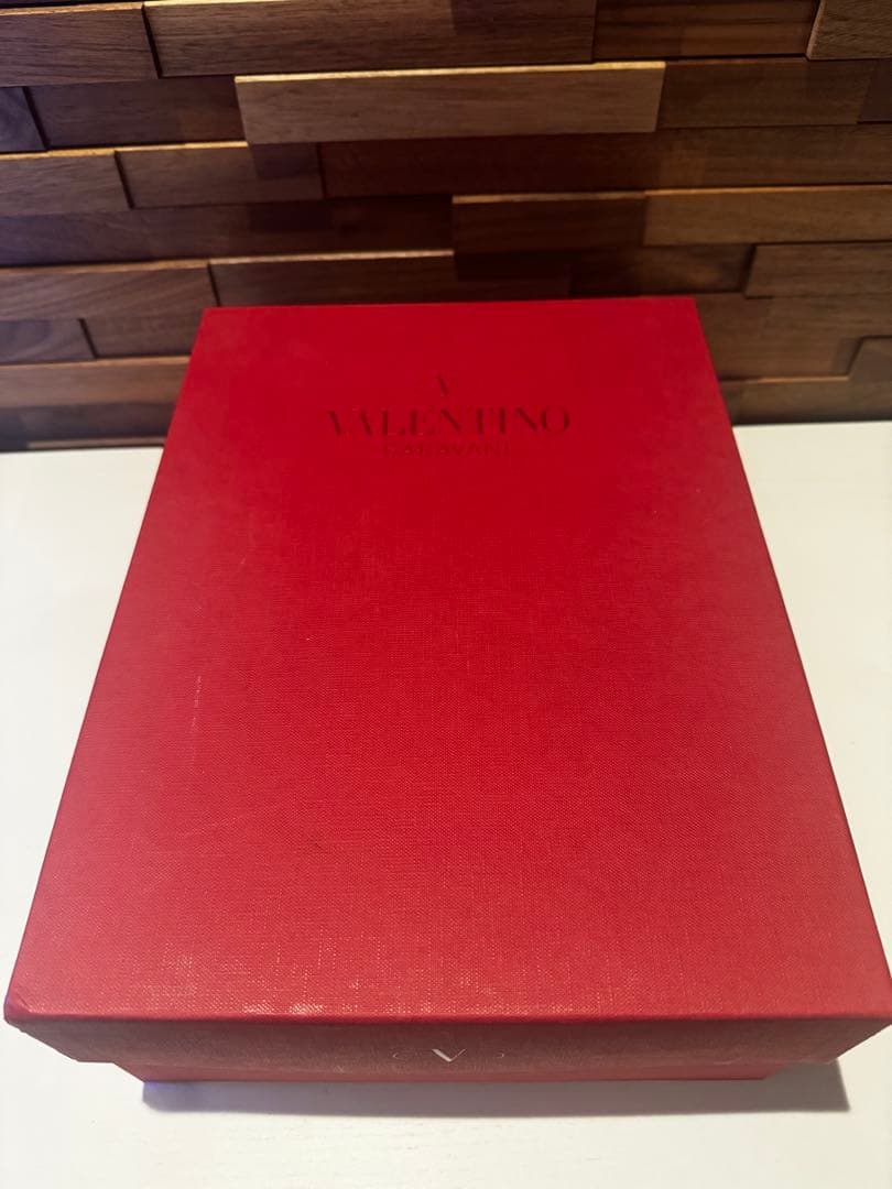 valentinoスタッズ付き黒ブーツ