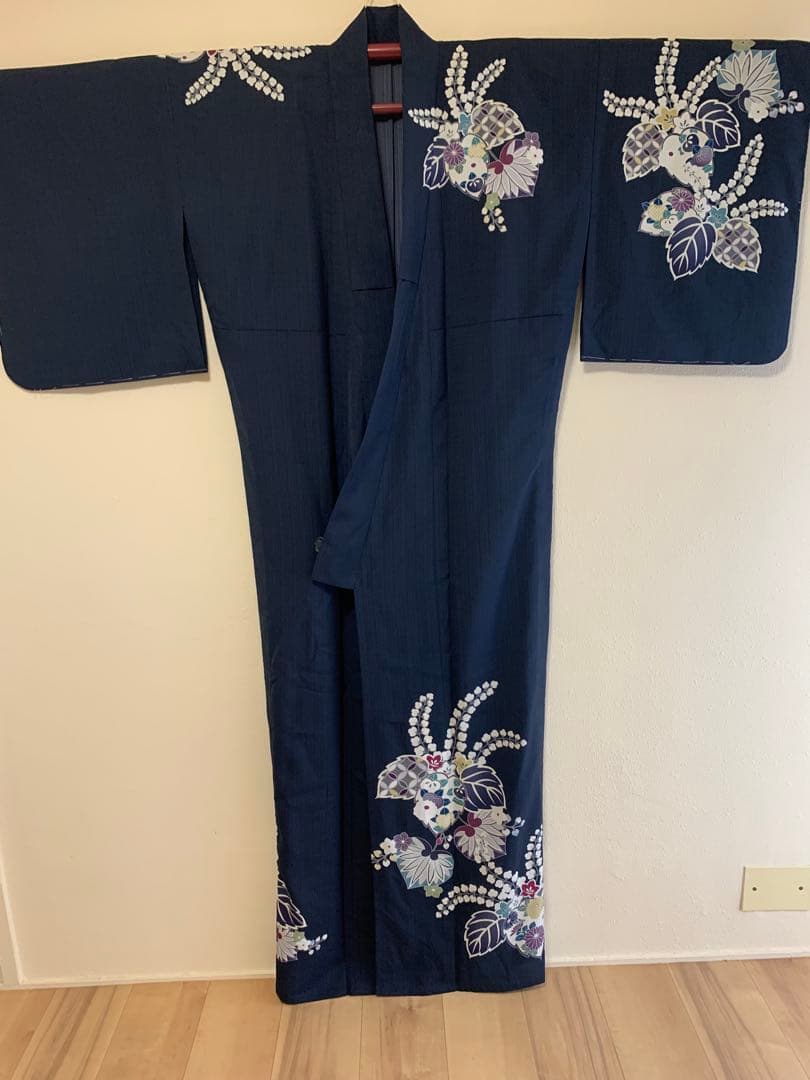 浴衣　撫松庵　セオアルファー　 　　　地色は紺