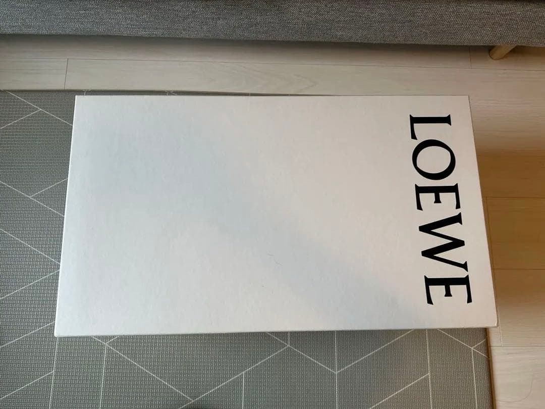 美品　ロエベ　カゴバック　mサイズ